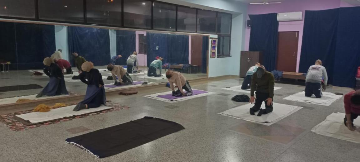Yog Bhawan Aparthotel Greater Noida Exterior foto