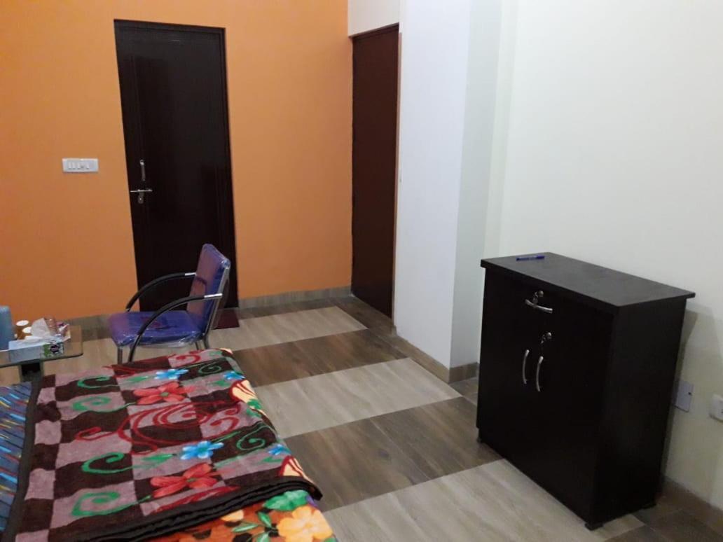 Yog Bhawan Aparthotel Greater Noida Exterior foto